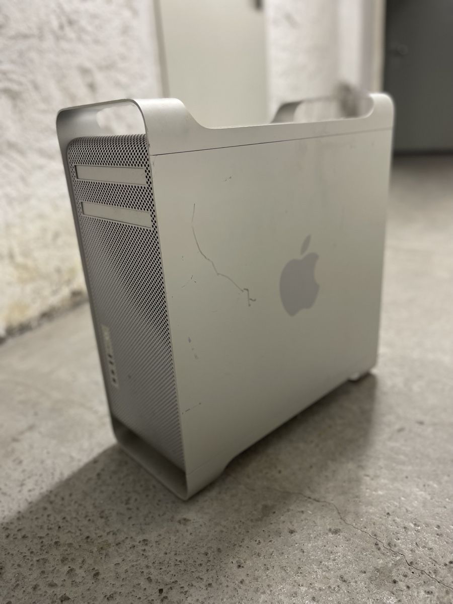Apple PCs: Apple Mac Pro tower – D'occasion à Genève par DEBARR.AS