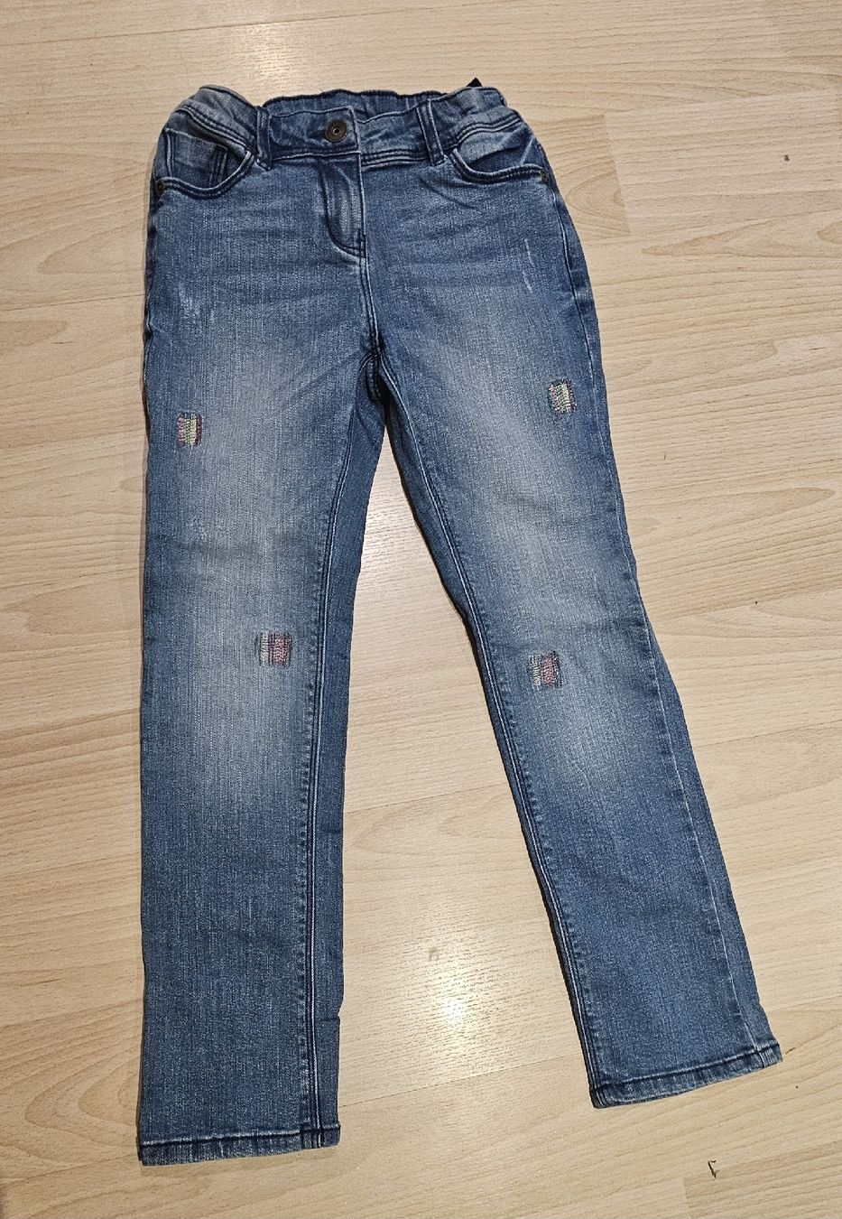 Pantaloni: Lässige Kinder-Jeans – Usato da Fehraltorf venduto da Sumin