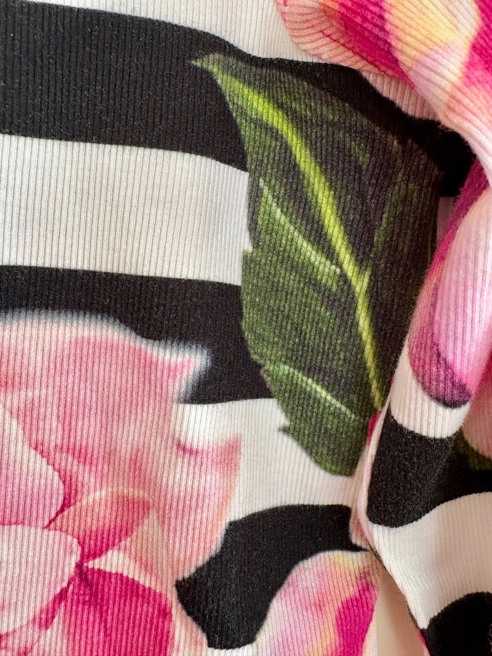 Maglioni & Felpe: Wunderschönes Shirt ZAIDA Gr 44 / 46 – Nuovo (secondo la descrizione) da Uster venduto da pri_6r68 4