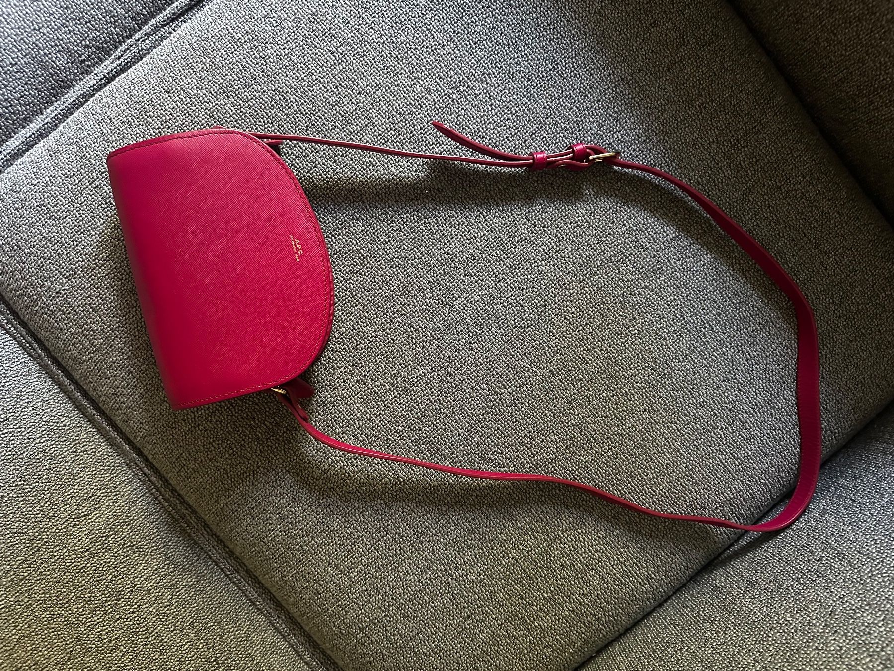 Apc Borse da donna: APC Tasche demi lune. Red/Pink – Usato da Basel venduto da ln__9jzd 1