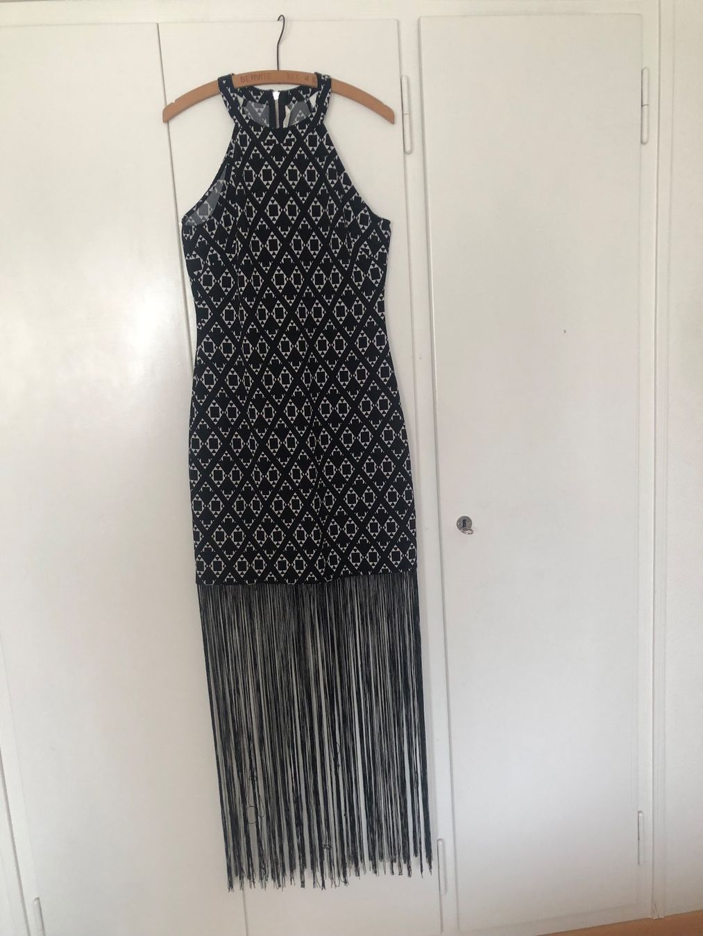 H&M Kleider: Kleid gefranselt Gr 40 – Gebraucht aus Zürich von Herbion1