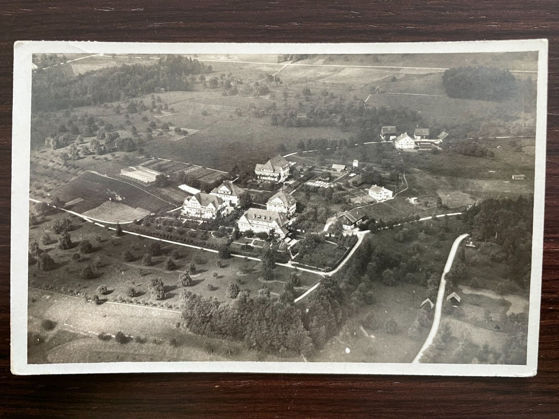 Cartoline postali: MEILEN Hohenegg, 4 Ansichtskarten mit Flieger-Postkarte – Usato da Wald ZH venduto da TLILEF 1
