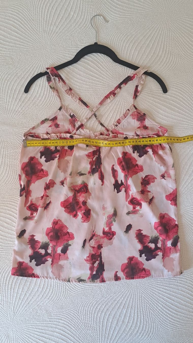 La Redoute Tops: Débardeur rose à fleurs  – D'occasion à Neuchâtel par juj_ch9n 2