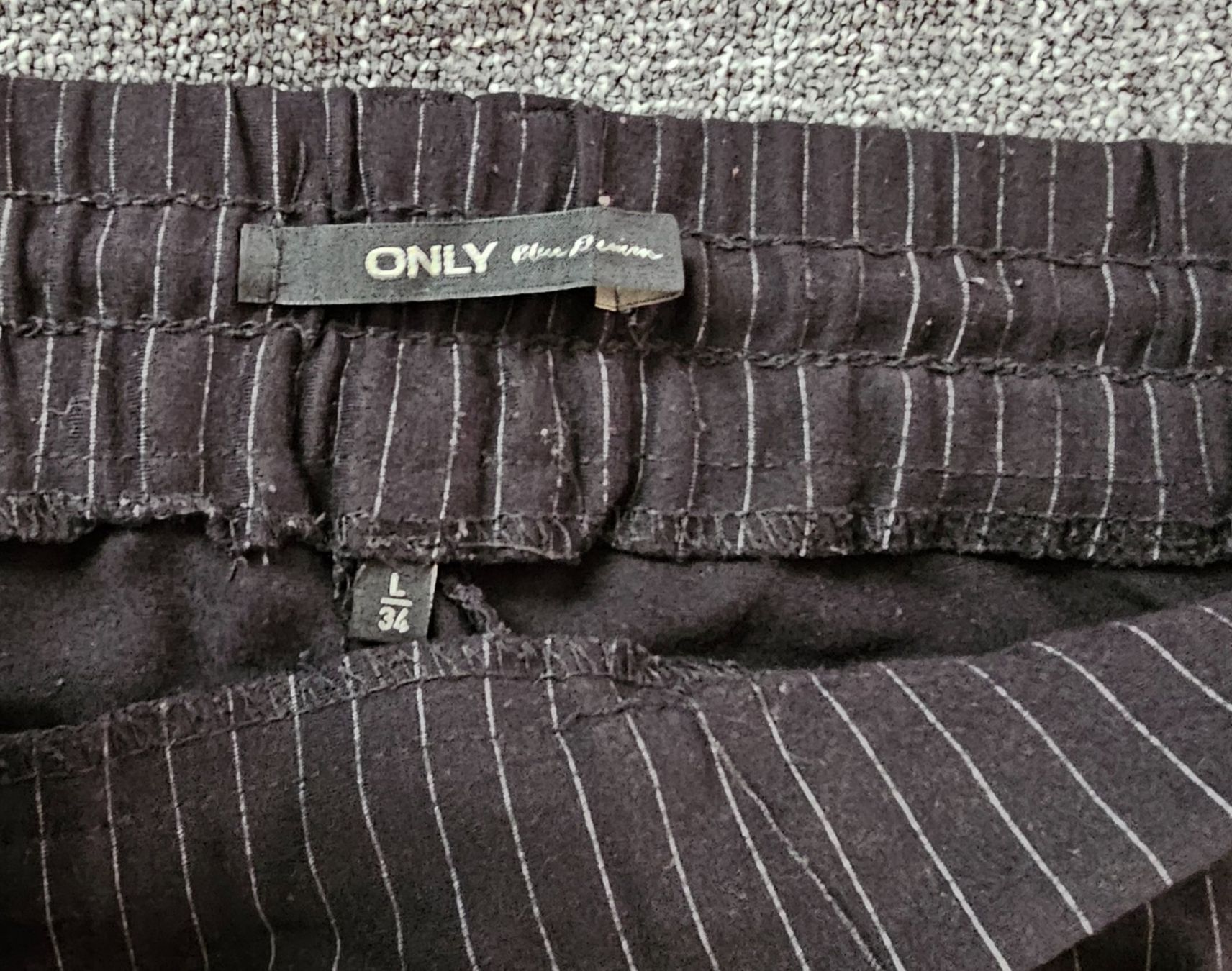 Esprit Lotti di vestiti: Marken Paket Gr. M/L Basic Business Chic Esprit + ONLY – Usato da Füllinsdorf venduto da Sunnebliemli7 4