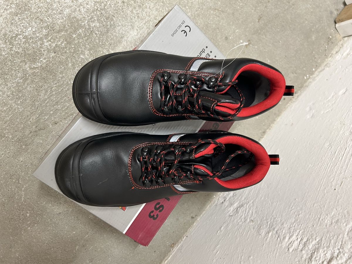 Scarpe da uomo: Sicherheitsschuhe S3 schwarz 45 – Usato da Regensdorf venduto da rob_c7xr 1