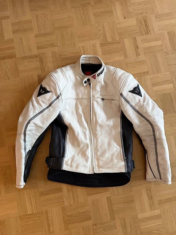 Ensembles & Tailleurs: Ensemble Dainese – D'occasion à Chêne-Bougeries par luc_pqc6
