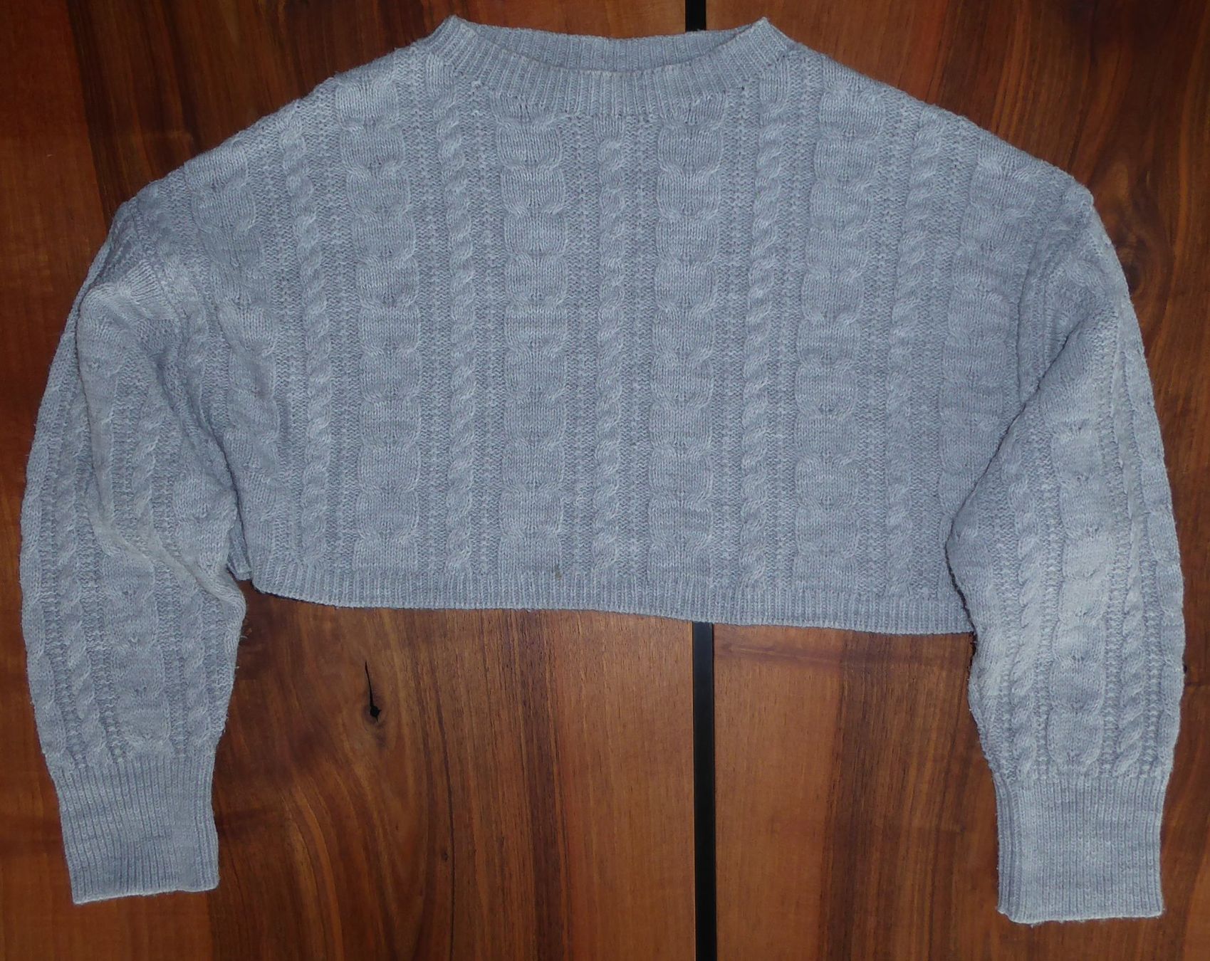 Stradivarius Lotti di vestiti: Jeans Mom Slim blau Size 34 + Pullover grau XS Stradivarius – Usato da Entlebuch venduto da roma6370 7
