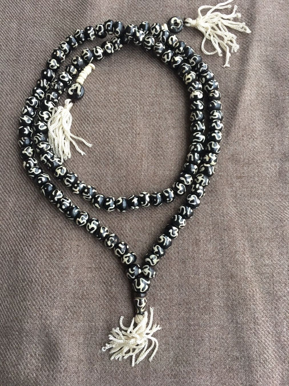 Catenine: OM MALA KETTE - NEU – Nuovo (secondo la descrizione) da Honau venduto da sainj
