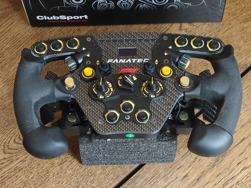 Fanatec Formula Wheel - 2018 ClubSport F1 + Podium Hub + QR1 (Gebraucht ...