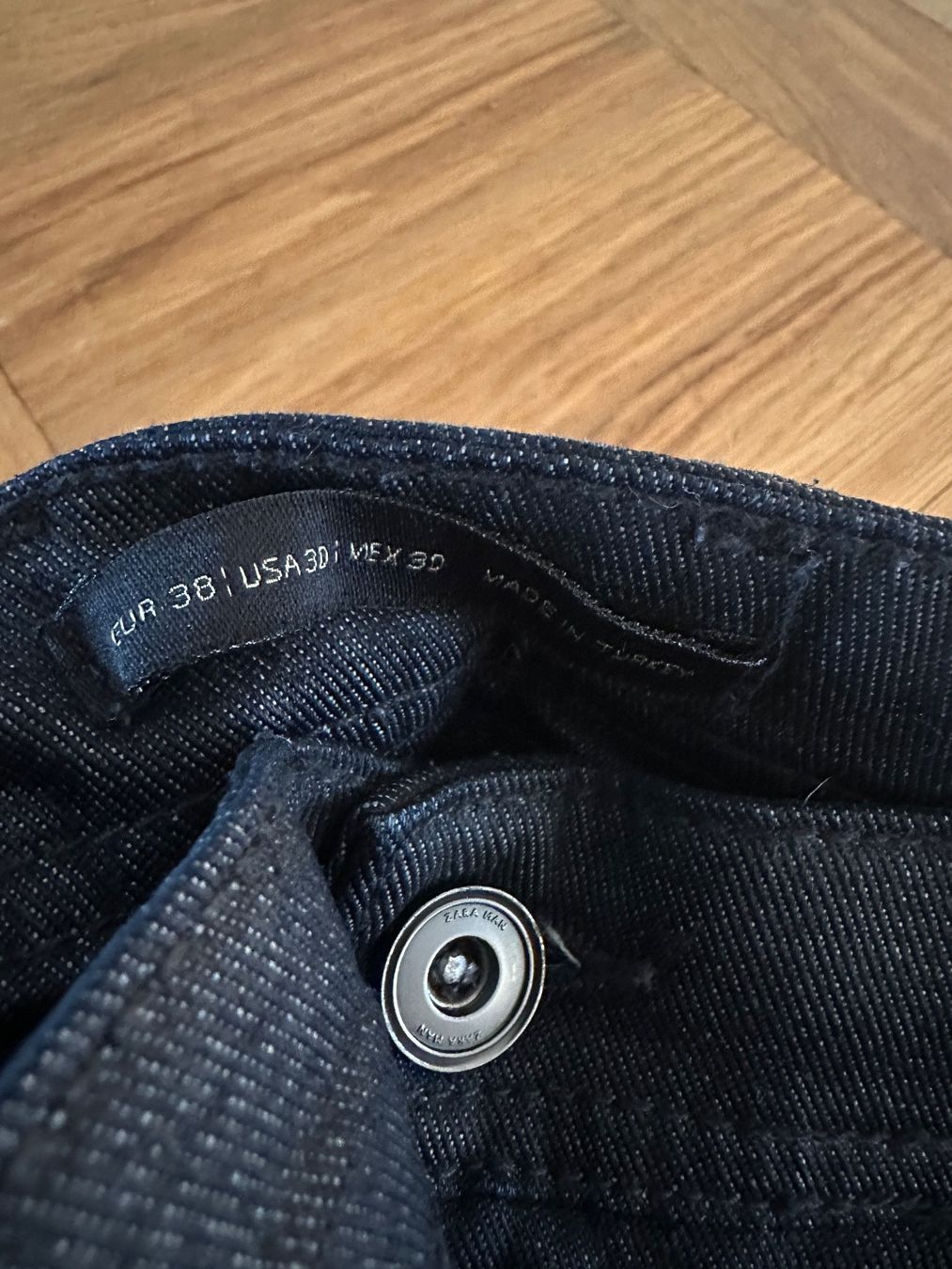 Jeans: ZARA Limited Edition Jeans – Usato da Zürich venduto da aow_8p7m 3