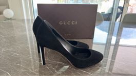 Gucci Pumps aus Wildleder, 38.5, Schwarz