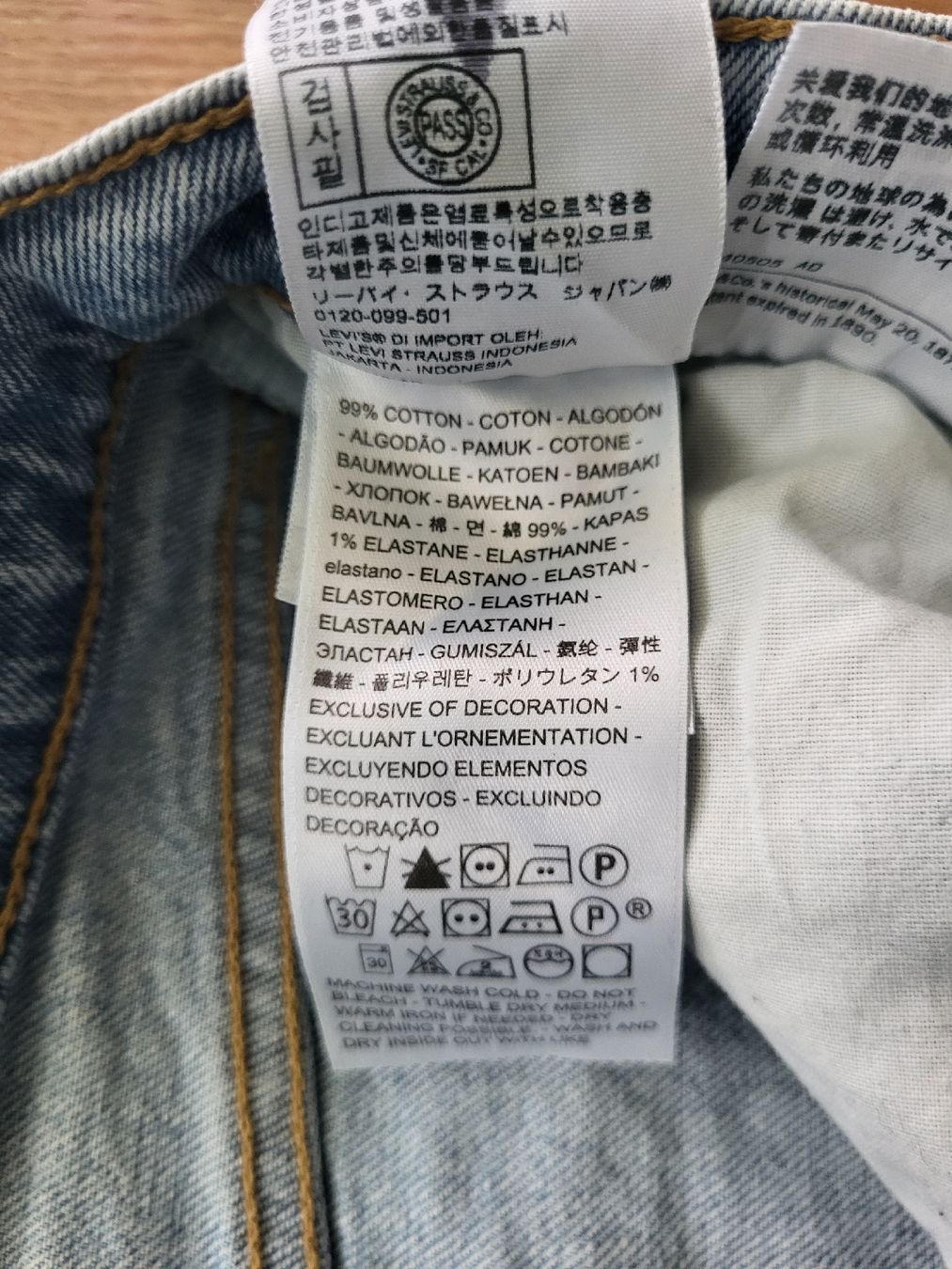 Levi's Jeans: Levis Jeans Ribage Flare W26 L30 – Usato da Luzern venduto da ang_yjz9 2