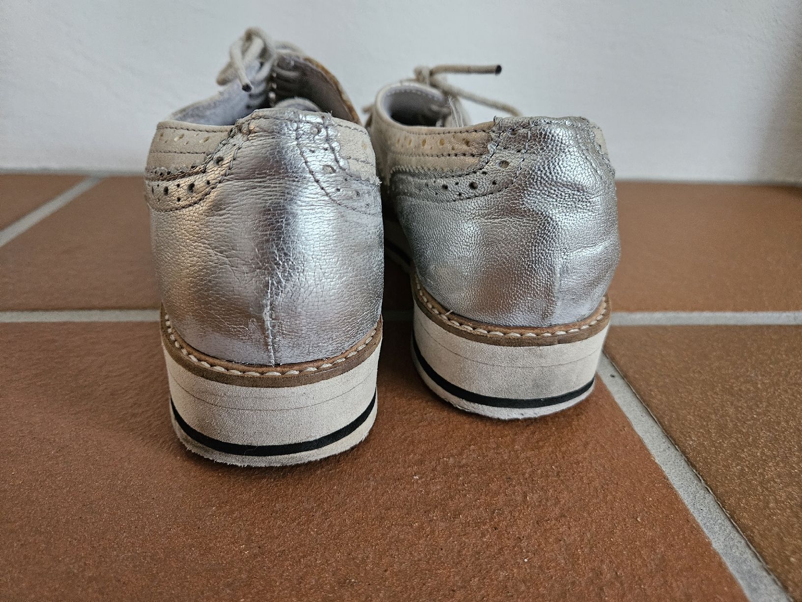 Scarpe da donna: Wds Plateau Schnürschuhe Silber – Usato da Eschenbach SG venduto da MarThu 4