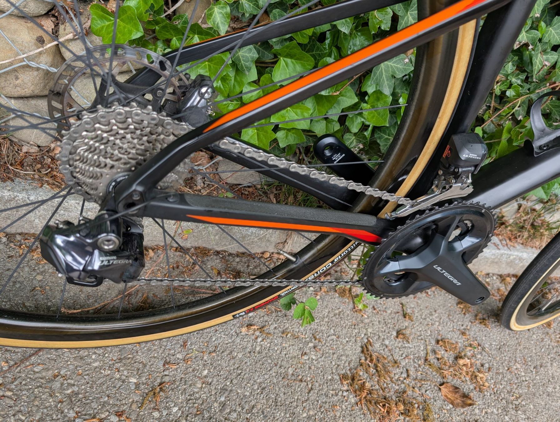 BMC Biciclette: BMC Roadmachine 01 - Vollcarbon, Ultegra Di2 – Usato da Geroldswil venduto da soalle 3