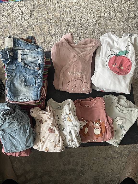 Lotti & Set di vestiti: Kleiderpaket Gr 80 – Usato da Zürich venduto da Brooke
