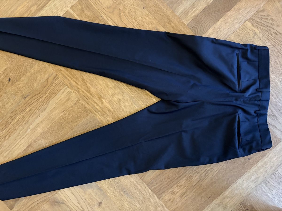 Hugo Boss Completi: Completo Uomo Hugo Boss Blu Scuro – Usato da Zürich venduto da mar_myz6 4