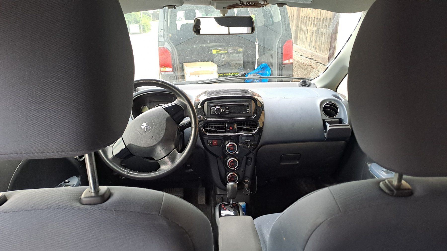 Peugeot Automobili: Peugeot iOn – Usato da Bertschikon Gossau venduto da Zueues 5