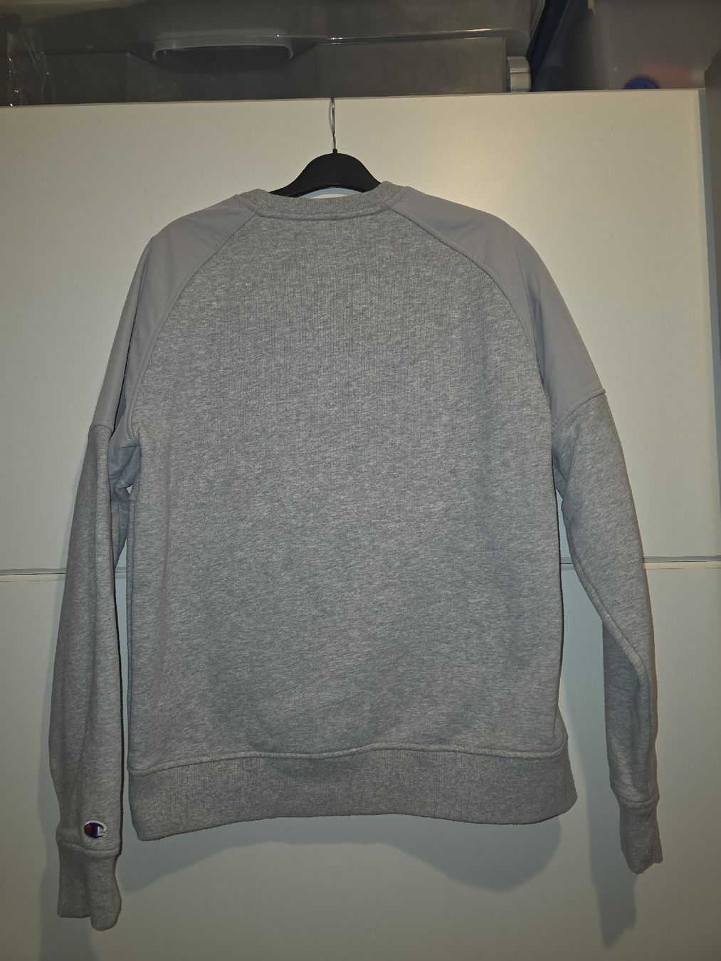 Champion Pulls & Sweat-shirts: Pull / Sweat Champion gris – Taille S – Très bon état – D'occasion à Renens VD par jose26 3