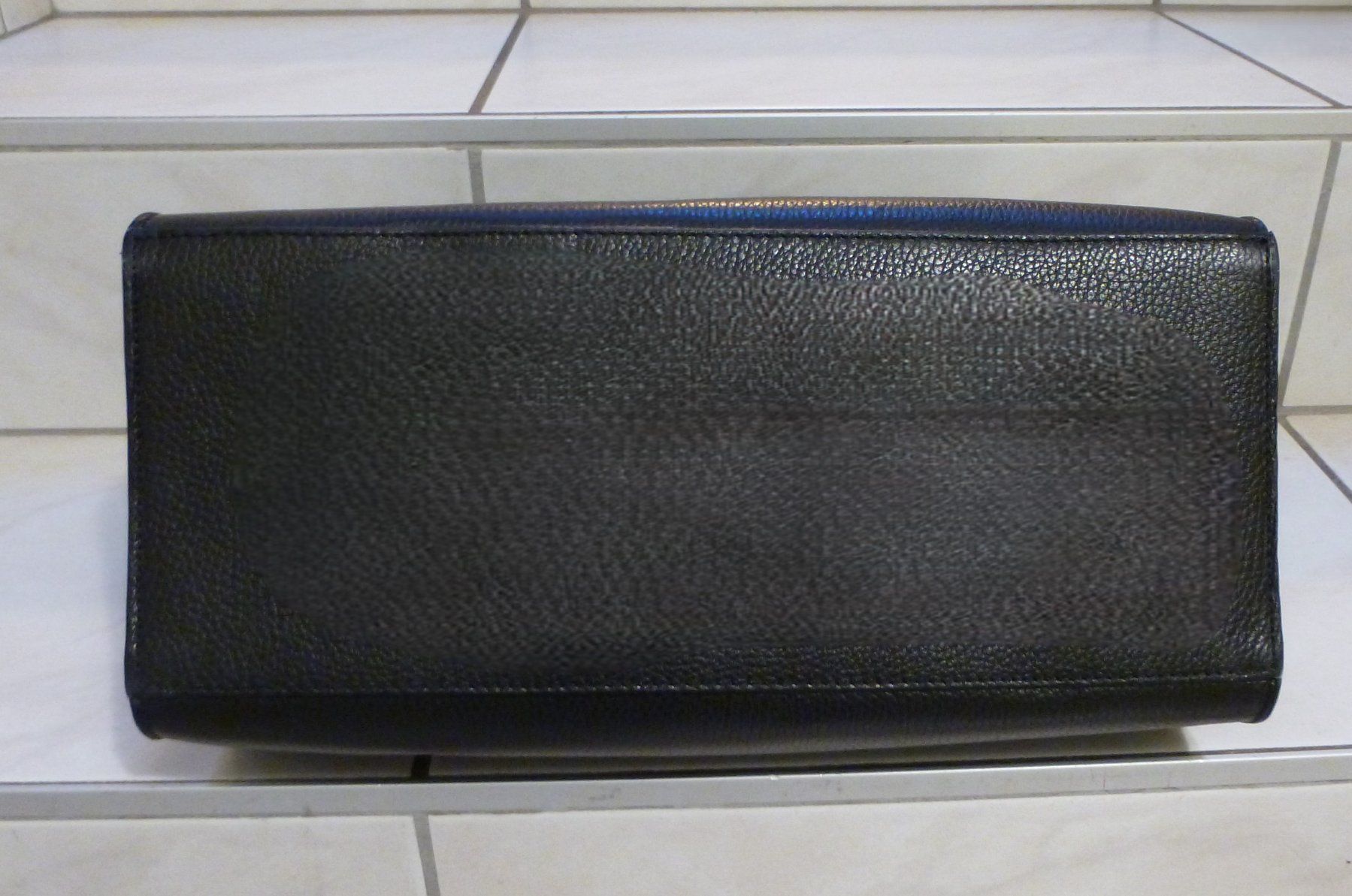 Borse da donna: Edle schwarze Ledertasche Handtasche NEU – Nuovo (secondo la descrizione) da Läufelfingen venduto da Kamari 4