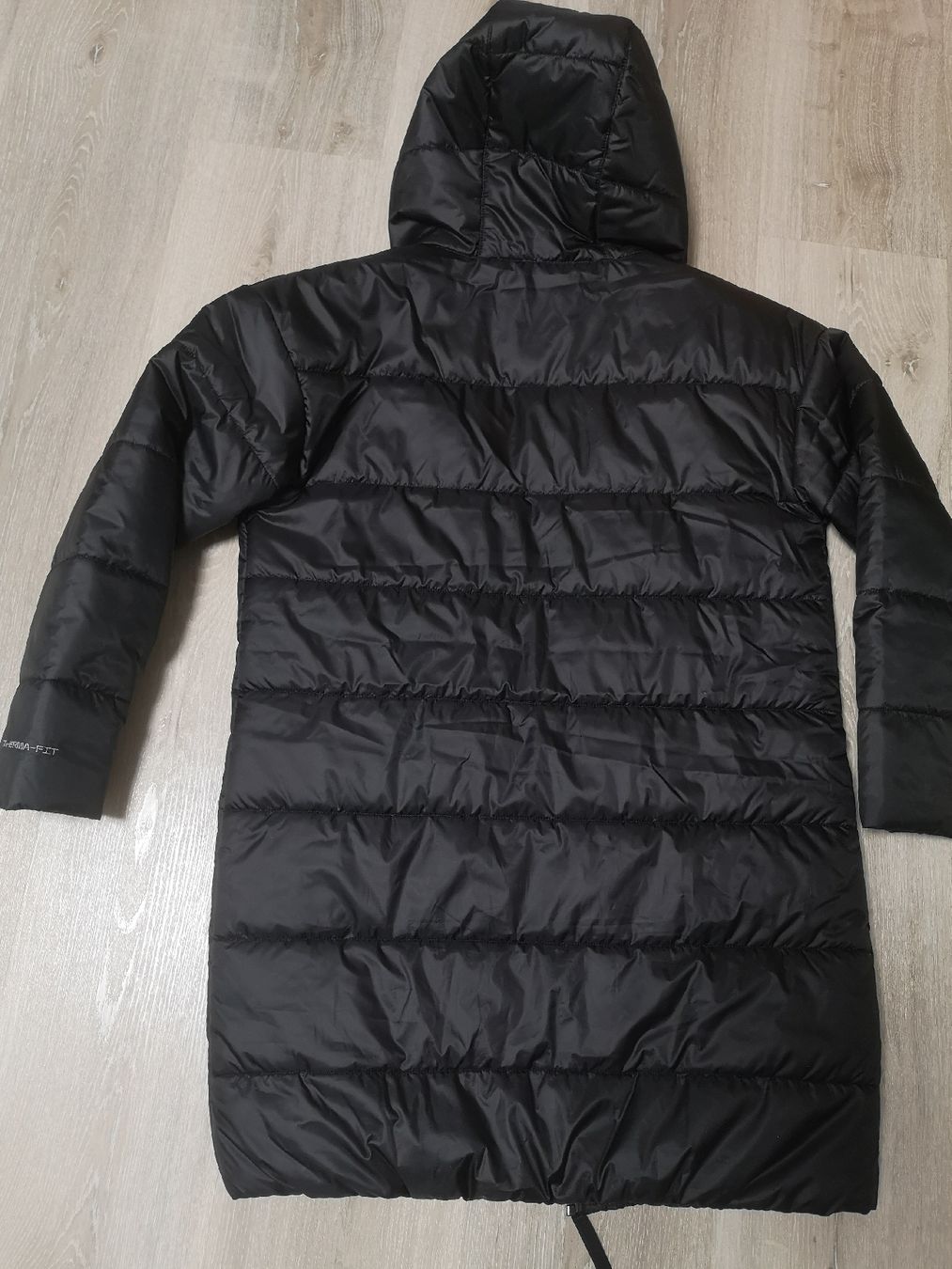 Nile Cappotti: Nike Mantel gr s – Usato da Schupfart venduto da mar_6zy7 2