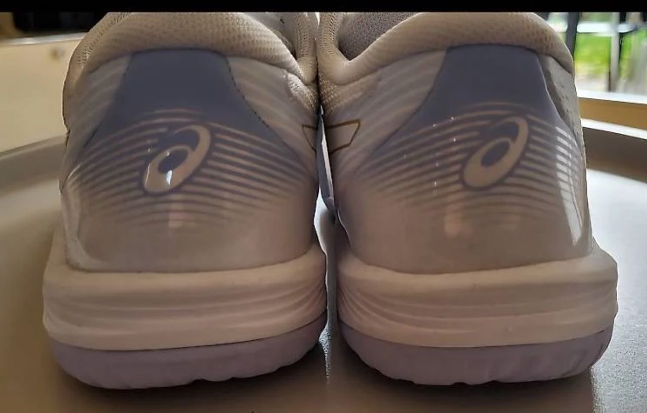 Asics Scarpe da donna: Volleyball Schuhe 40.5 – Nuovo (secondo la descrizione) da Seuzach venduto da SimiHutti 3
