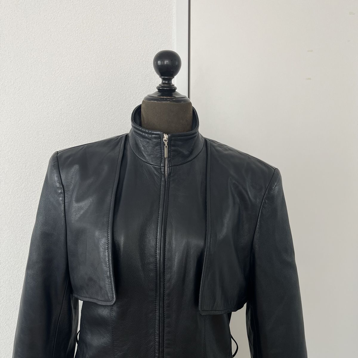 Mugler Cappotti: Mugler Leder Mantel – Usato da Zug venduto da saskia-chiara 3