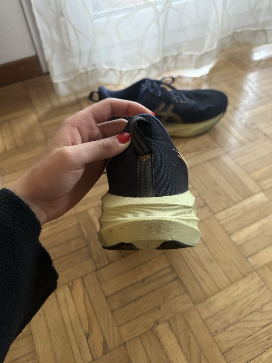 Asics Scarpe da uomo: Asics Novablast 5 – Usato da Zürich venduto da aur_jql8 3