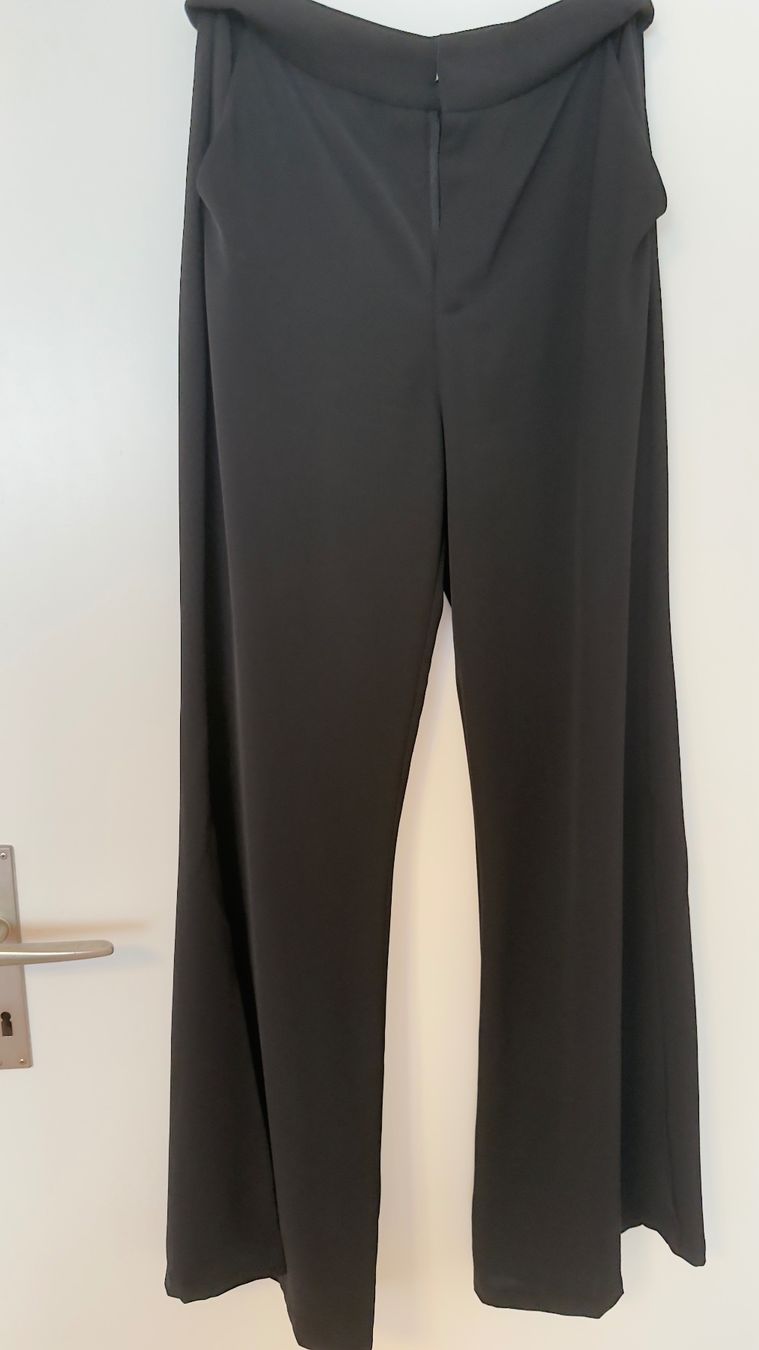 Anzüge & Kostüme: Anzug Damen Schwarz Grösse XS – Gebraucht aus Luzern von Alsu_Lucerne 2