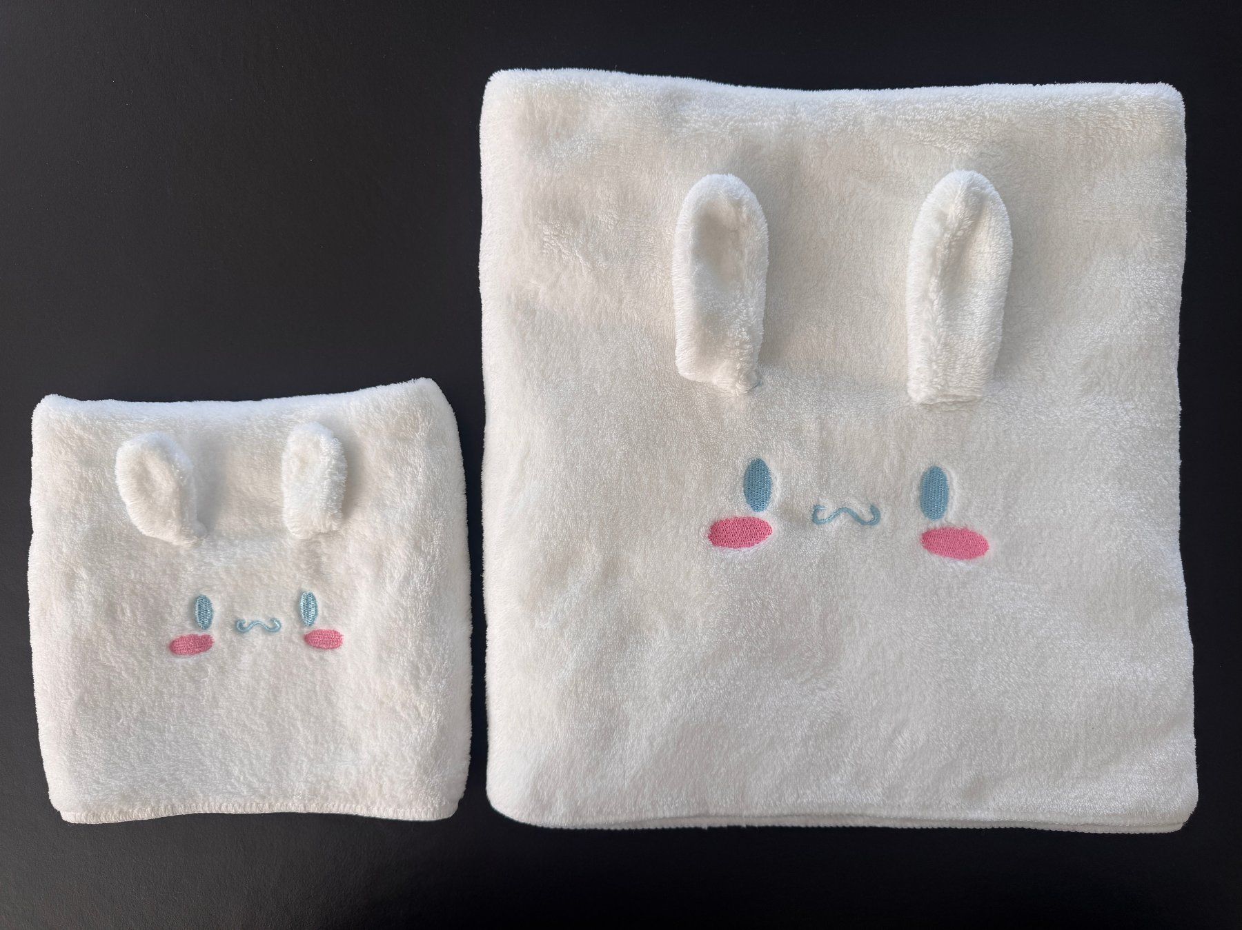 Teli da bagno: Cinamonroll Sanrio Badetuch + Handtuch – Nuovo (secondo la descrizione) da Zollikon venduto da Krenapf