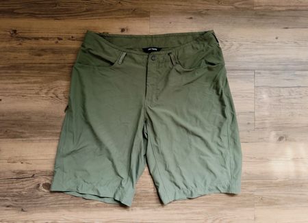 Arcteryx Creston Shorts Grün Herren Grösse M /36