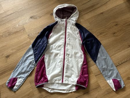 Asics Laufjacke Windjacke Grösse L, neuwertig