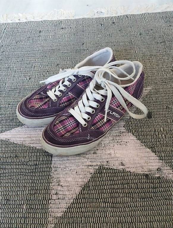 Scarpe da donna: neuwertige Schuhe Gr. 36 – Usato da Lohn SH venduto da Svalmi 2