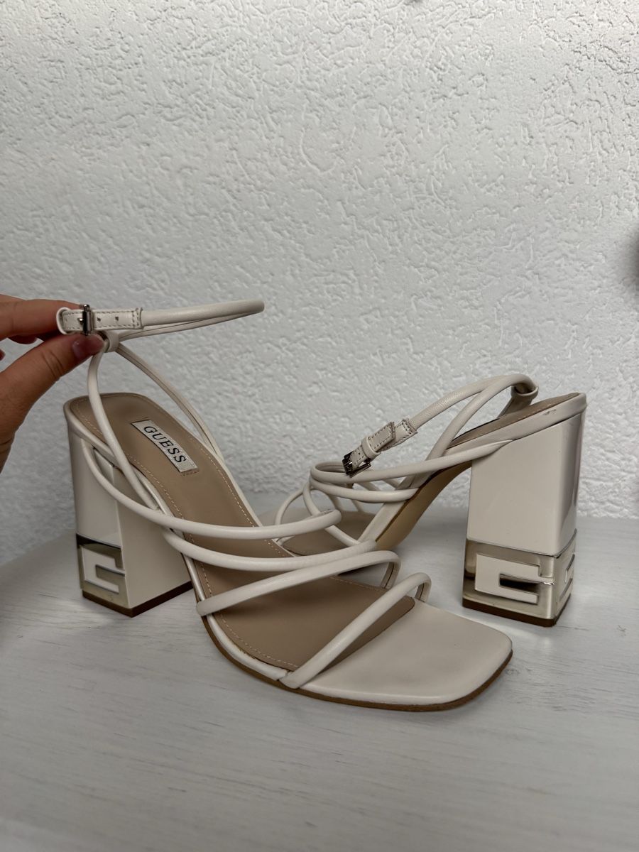 Guess Scarpe da donna: Sandales Guess – Usato da Pieterlen venduto da rox_w5ql