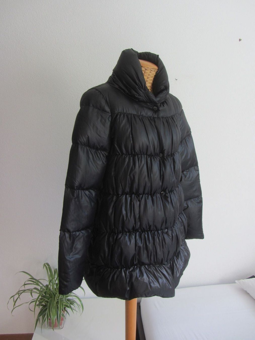 Zara Giacche: ZARA - Daunenjacke schwarz XS – Usato da Zürich venduto da Diazaio 2