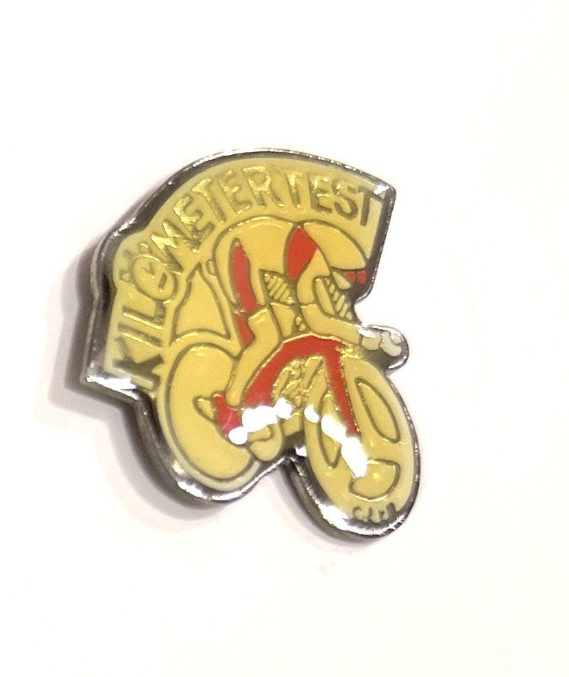 Placchette & Badge: Pin Radfahrer Kilometerfest – Usato da Kriens venduto da TSCH1