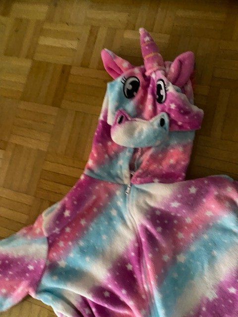 Négligés & Pyjamas: Einhorn Pijama oder Kostüm Grösse M – D'occasion à Emmen par Aribini 1