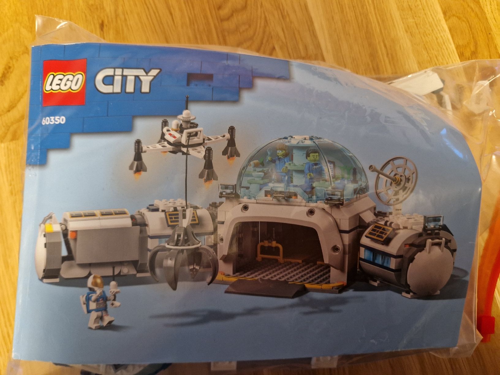 Lego Spielzeuge: Lego Mondstation 60350 – Gebraucht aus Morschach von greendream1985 1