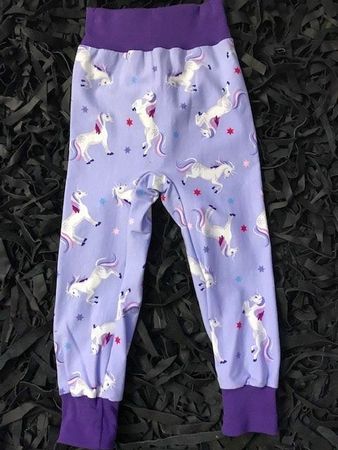 Einhorn, Unicorn Pumphose Mitwachshose Gr. 104/110 Neu