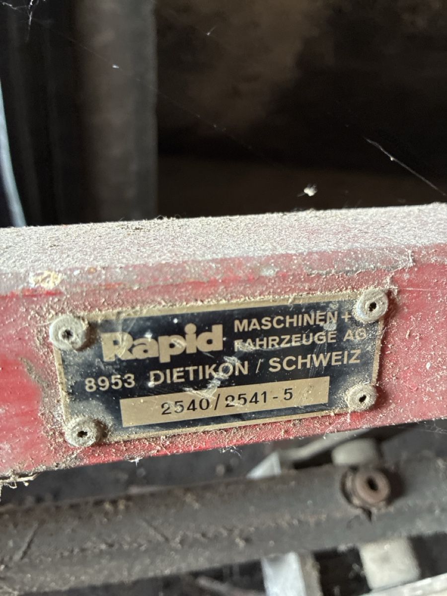 Rapid Toutes les machines: Rapid  Ausleger mit Bandeingrasung – Défectueux à Bäretswil par gra_6mx2 3