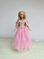 2004 Barbie als Prinzessin Anneliese und das Dorfmädchen