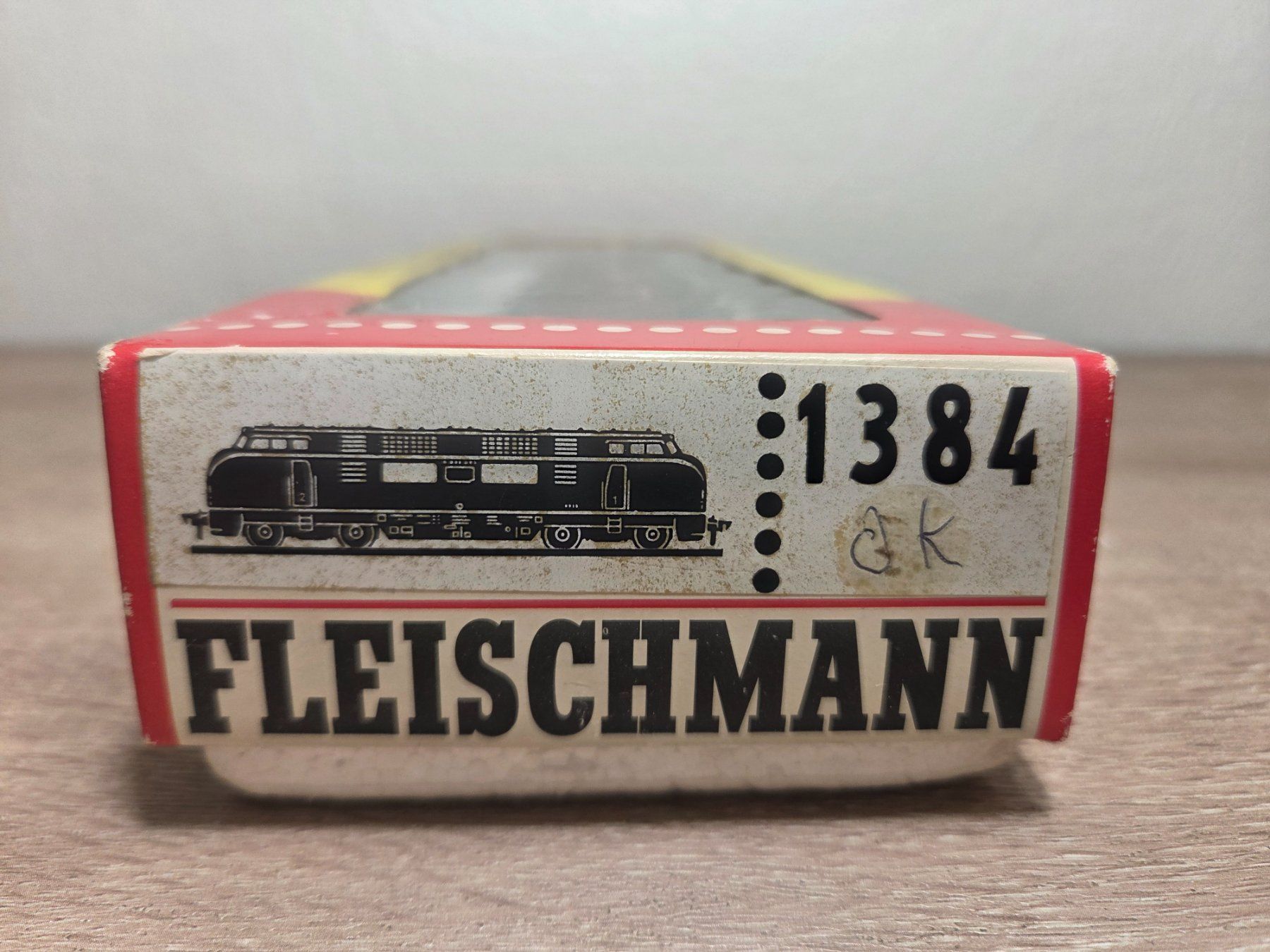 Fleischmann Modellini di ferrovie: Fleischmann 1385 Diesellok V200 DB H0 – Usato da St-Aubin-Sauges venduto da Lo_Go 6