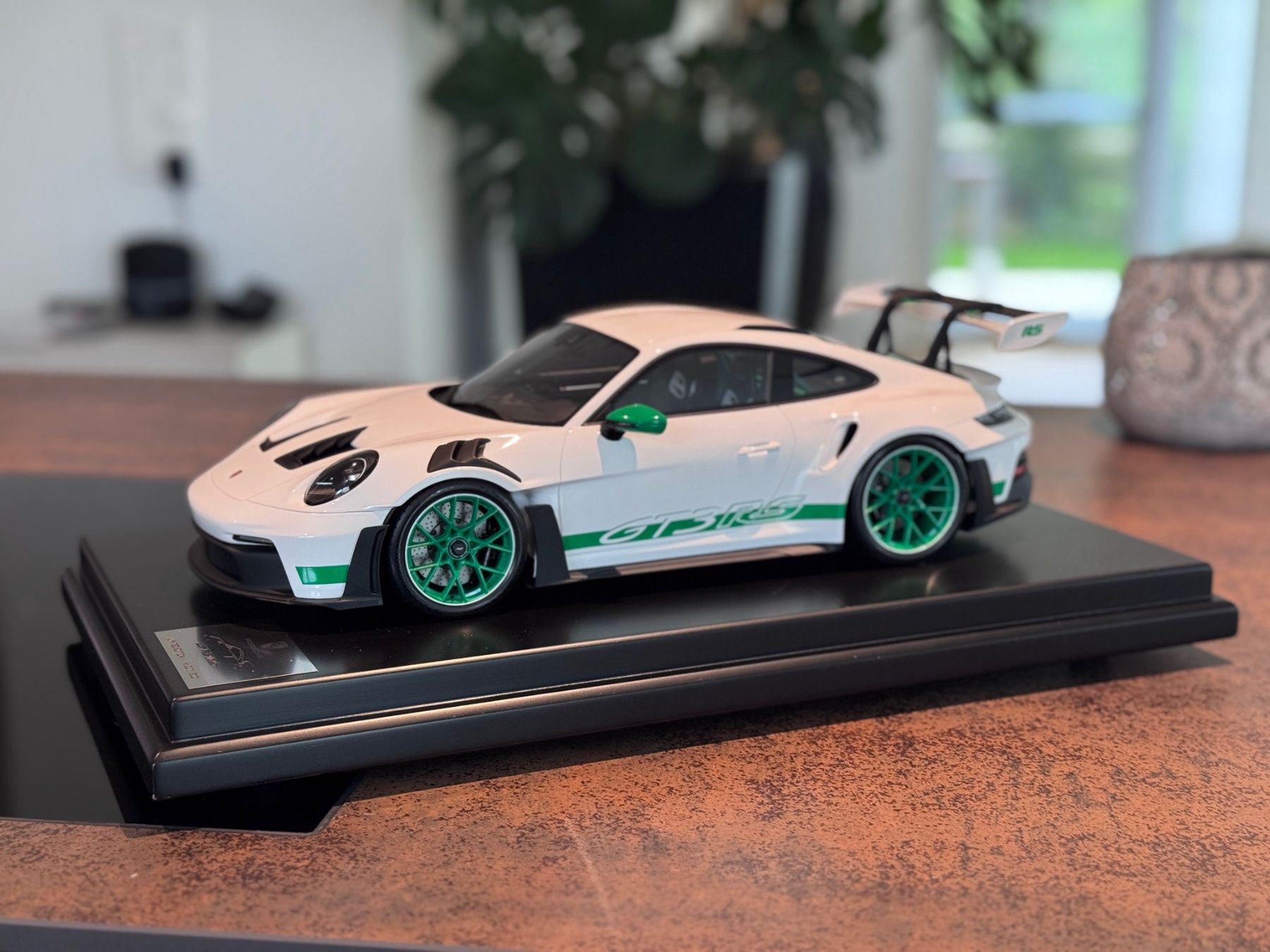 Spark Modellini d'auto: Porsche GT3 RS 1:12 Spark – Nuovo e nell'imballaggio originale da Andwil TG venduto da LBJ1981