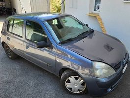 Clio pour export ou pièces