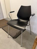 Stuhl Maui Kartell Design Vico Magistretti schwarz