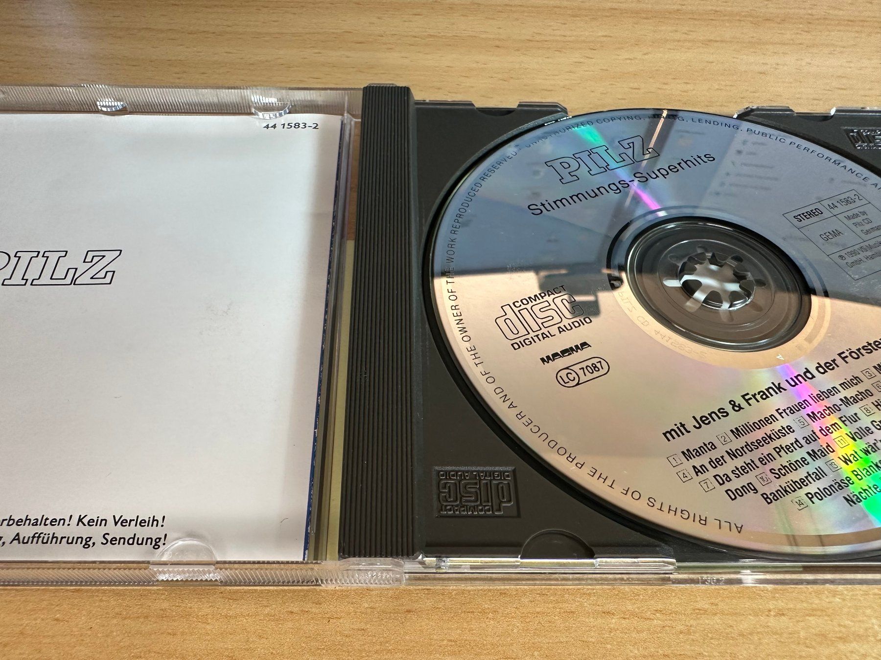 CD: Stimmungs Super Hits – Usato da Rikon im Tösstal venduto da Alpenmutz 2