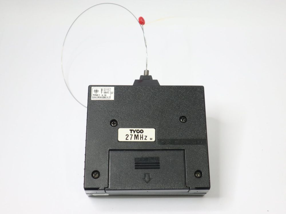 Für 4 Kanäle RC Modell Fernbedienung mit 27MHZ für Kinder Mitfahrautos