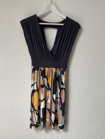 Lascana Sommerkleid Gr. 36 mit Muster, Rückenausschnitt