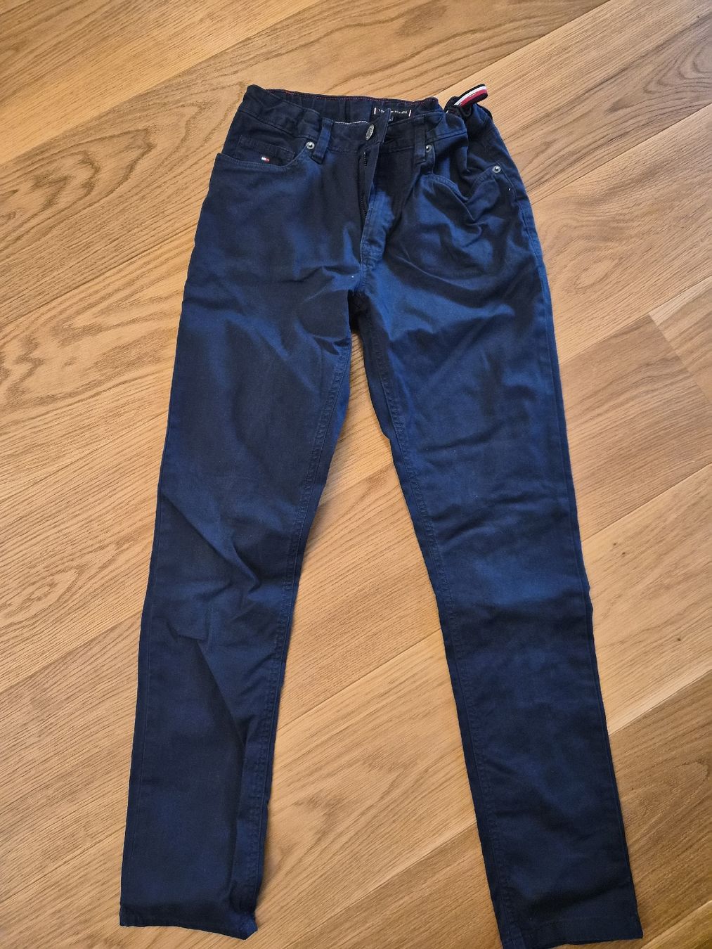 Tommy Hilfiger Pantaloni: Tommy Hilfiger Hose, Grösse 164 – Usato da Schwarzenberg LU venduto da LadySecondhand