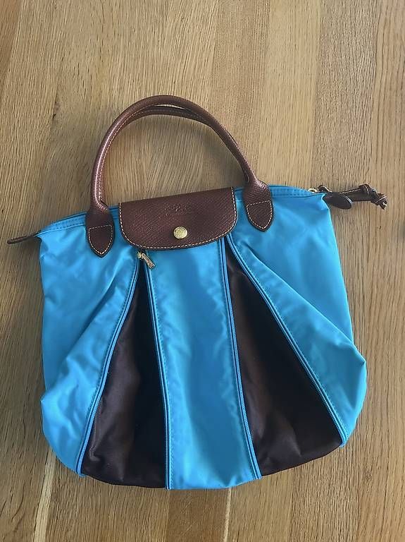 Sacs femmes: Longchamp Le Pliage M édition limitée  – D'occasion à Gilly par Ludovic_Pureur 3