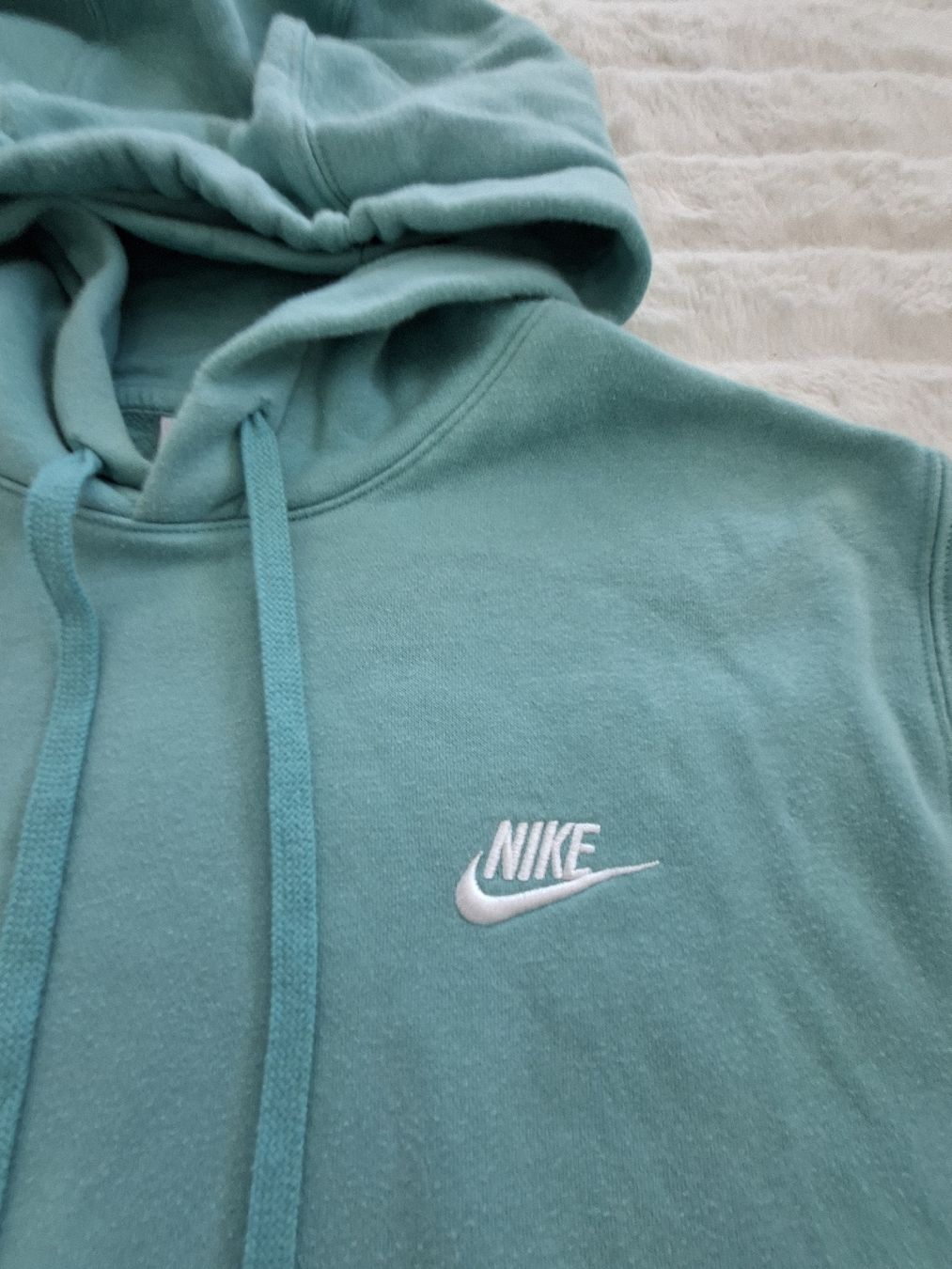 Nike Maglioni & Felpe: Sweat à capuche Nike turquoise, taille S – Usato da Renens VD venduto da ser_j2fn 1